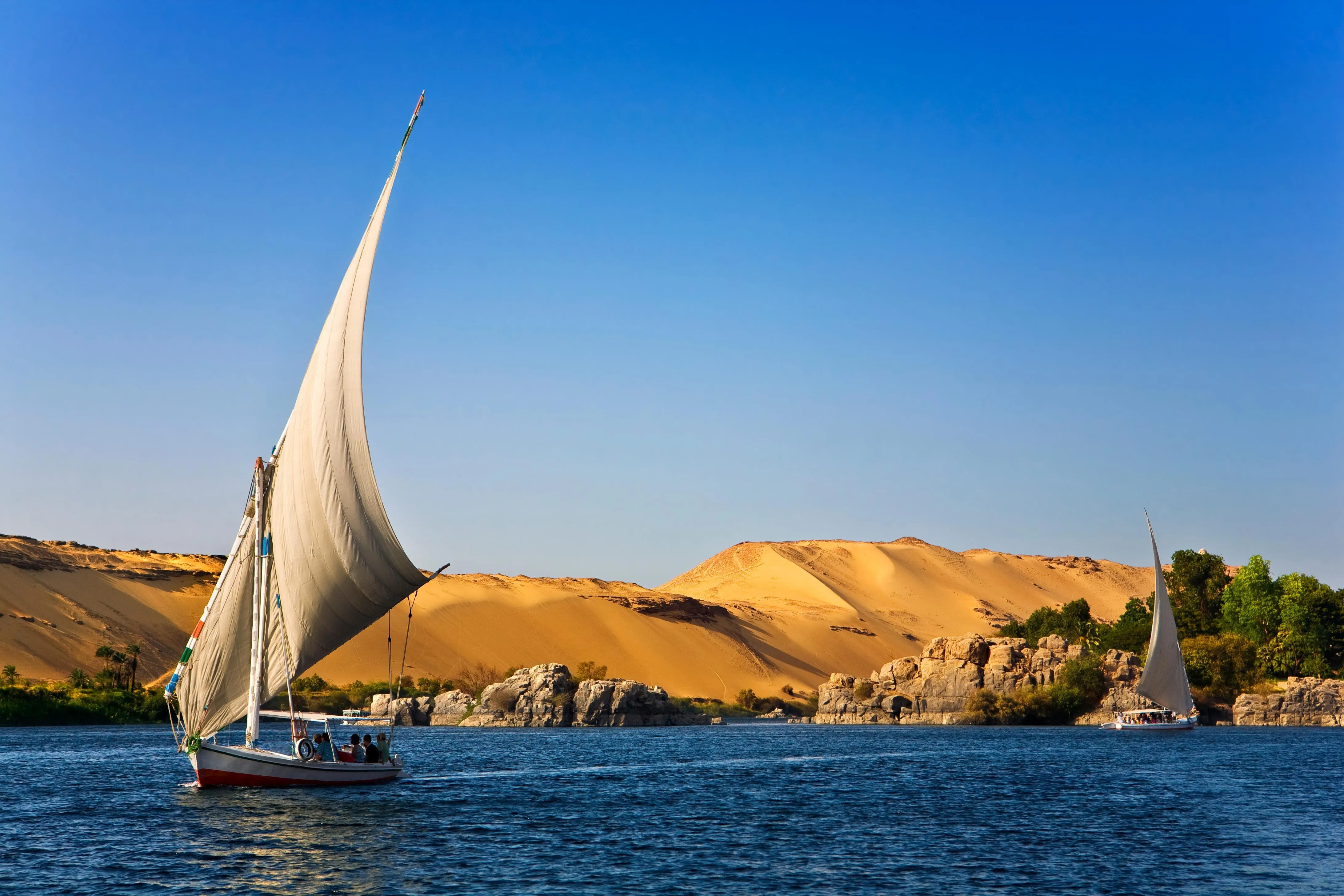 Pyramids of Giza and Sphinx Tour with Nile River Felucca Ride